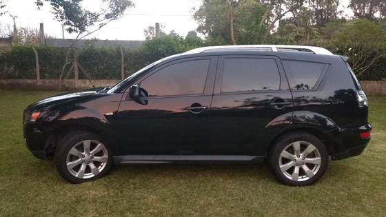 MITSUBISHI OUTLANDER 3.0 GT 4X4 V6 24V GASOLINA 4P AUTOMÁTICO